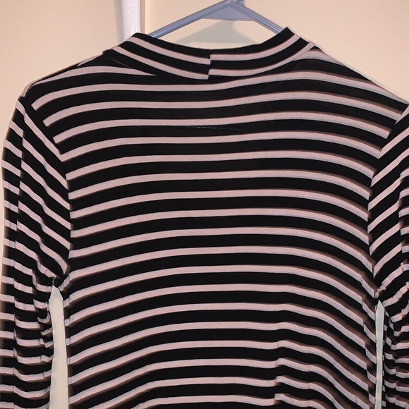 🌺 3/$15 Woman’s Small Socialite Stripped Dress - Picture 5 of 5